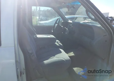 1999 Chevrolet Tahoe Ls из США, поврежденный, VIN 1GNEC13R1XJ556536